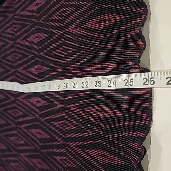 Sag Harbor Woman Pullover Crinkled Graphic Top Purplr Black 1X - Picture 12 of 13